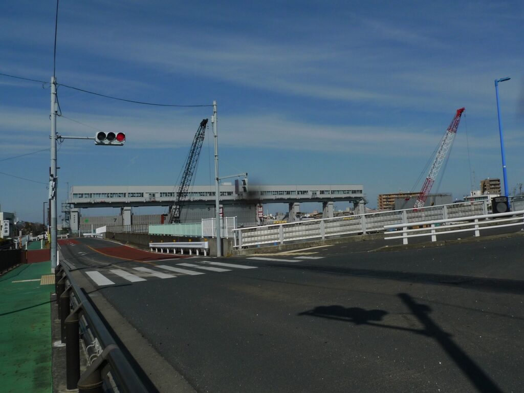 瑞江大橋と今井水門
