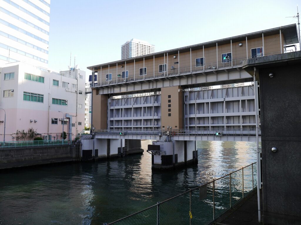 亀島川水門