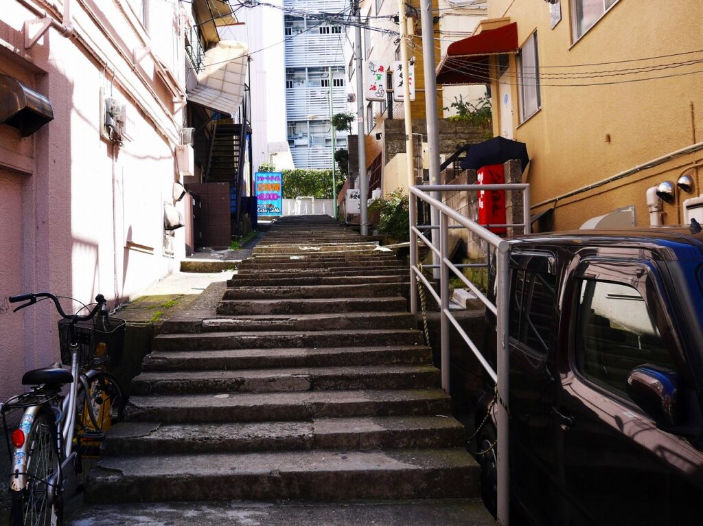 神泉　階段